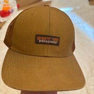 Patagonia button up hat